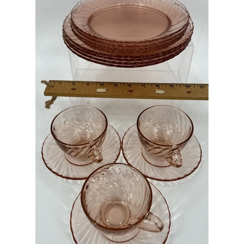 Arcoroc Rosaline Pink Swirl Depression Glass Plates Cup Made In France Set of 14